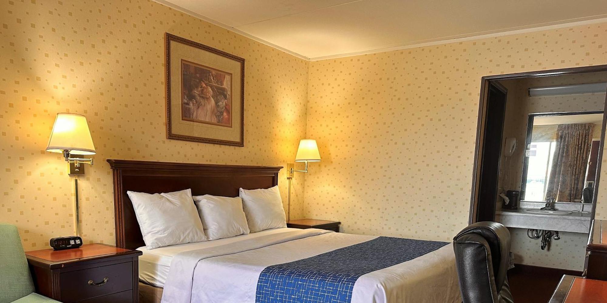Travelodge By Wyndham Seymour Eksteriør bilde
